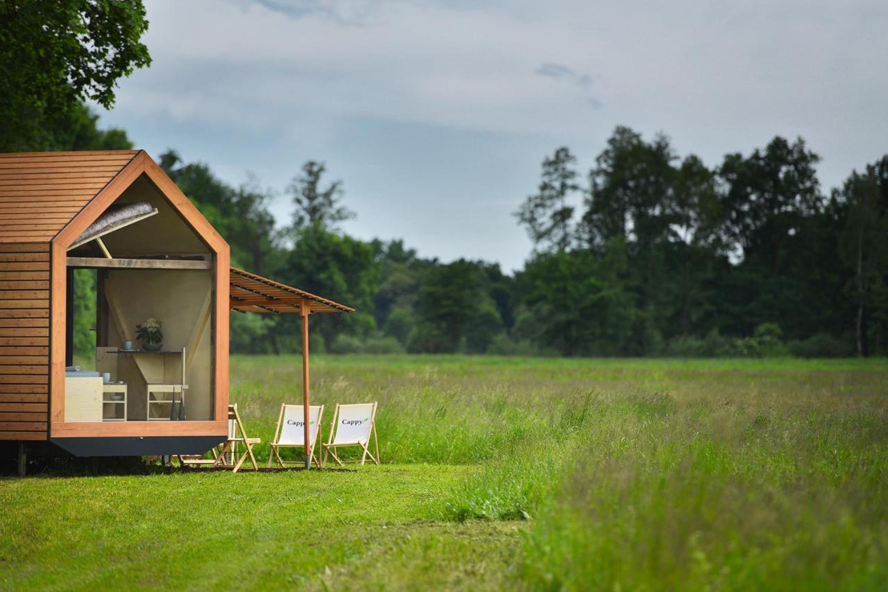 Готель Glamping Hluboka Глубока-над-Влтавою Екстер'єр фото